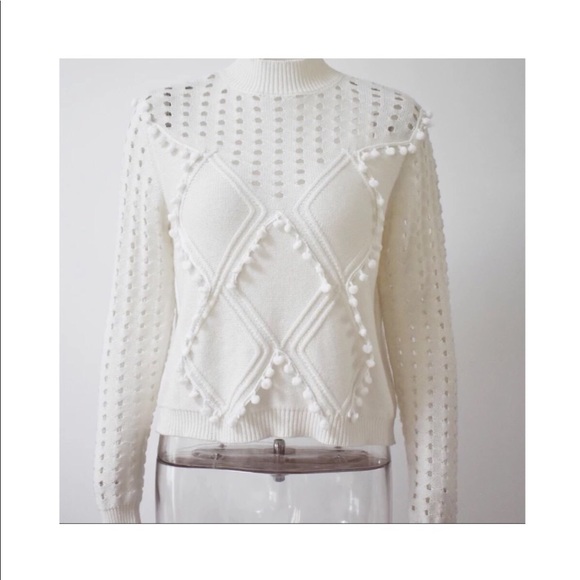 5⭐️ Boho White Crop Knit Pom Pom - Picture 6 of 7